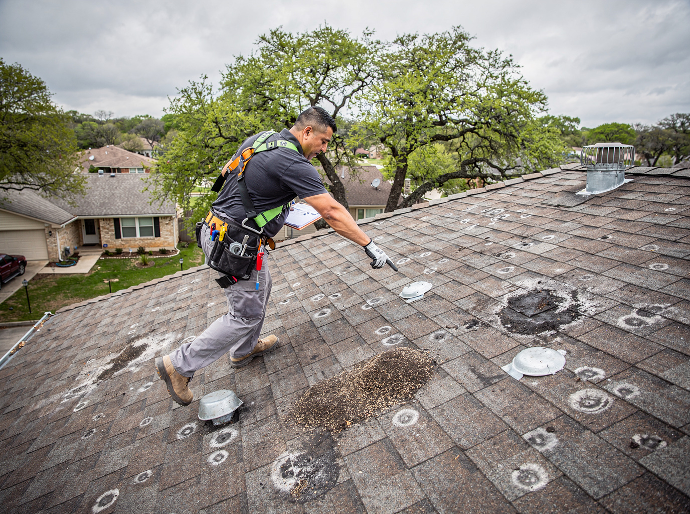 How to Spot Hail Damage on San Antonio Roofs After Spring Storms